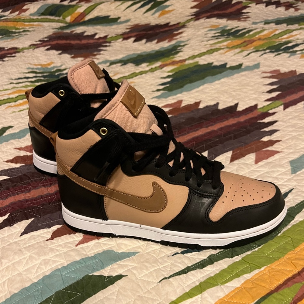 Nike dunk high lxx black flax